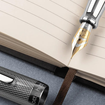 Otto Hutt Design 07 Fountain Pen - Translucent Black 10