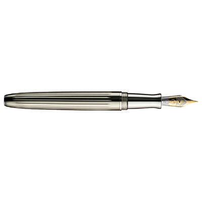 Otto Hutt Design 07 Fountain Pen - Translucent Black 5