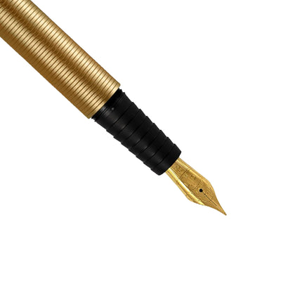 Otto Hutt Design 08 Fountain Pen - Gold 4