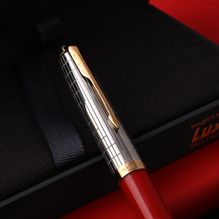 thumbnail image 2 of Parker 51 Modern Heritage Fountain Pen - Rage Red GT With Gold Trim Fine Nib 2 of 14