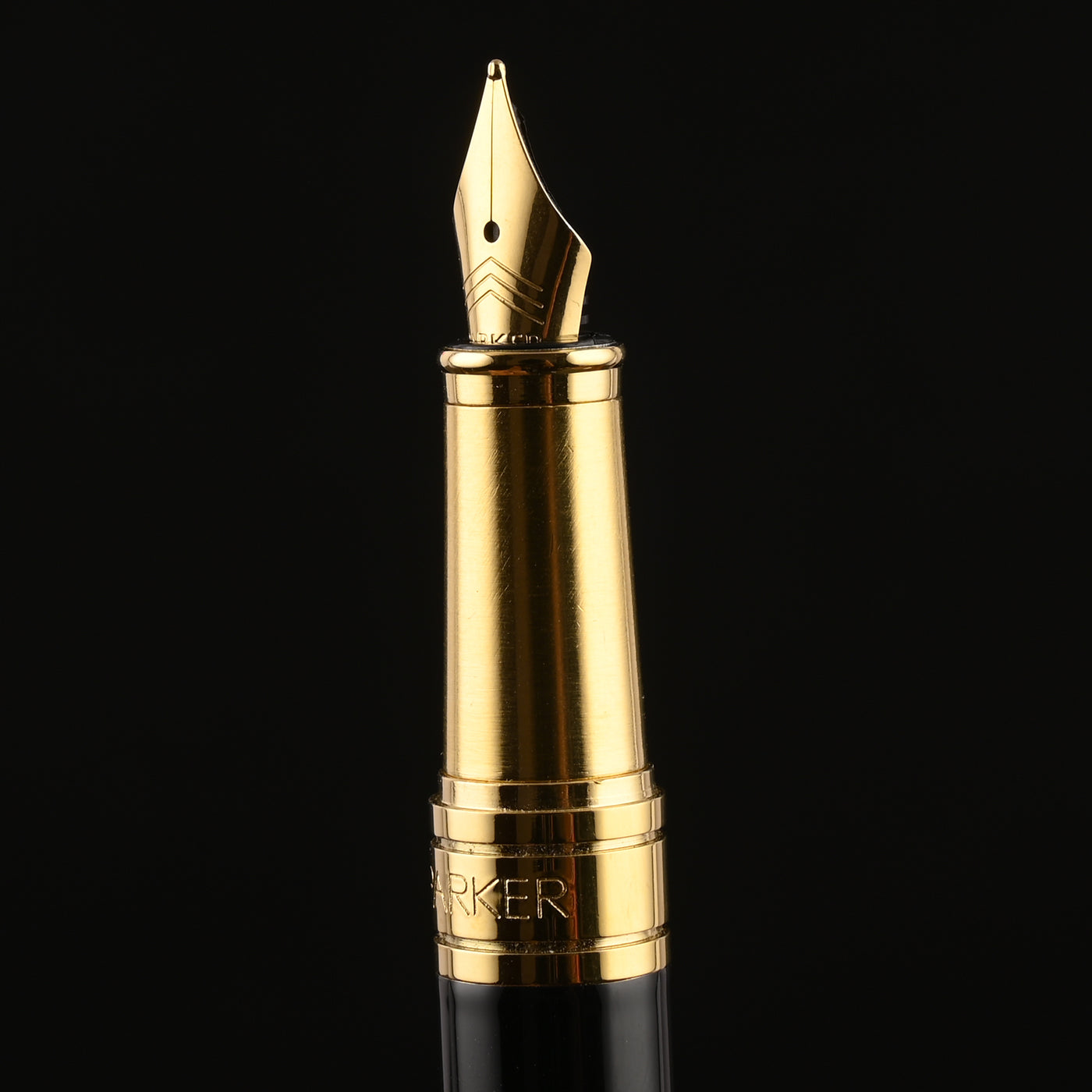 Parker Aster Fountain Pen - Deluxe Black & Chrome GT