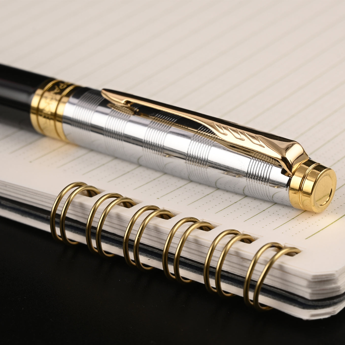 Parker Aster Fountain Pen - Deluxe Black & Chrome GT 13