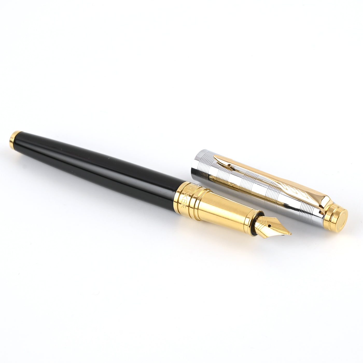 Parker Aster Fountain Pen - Deluxe Black & Chrome GT 2