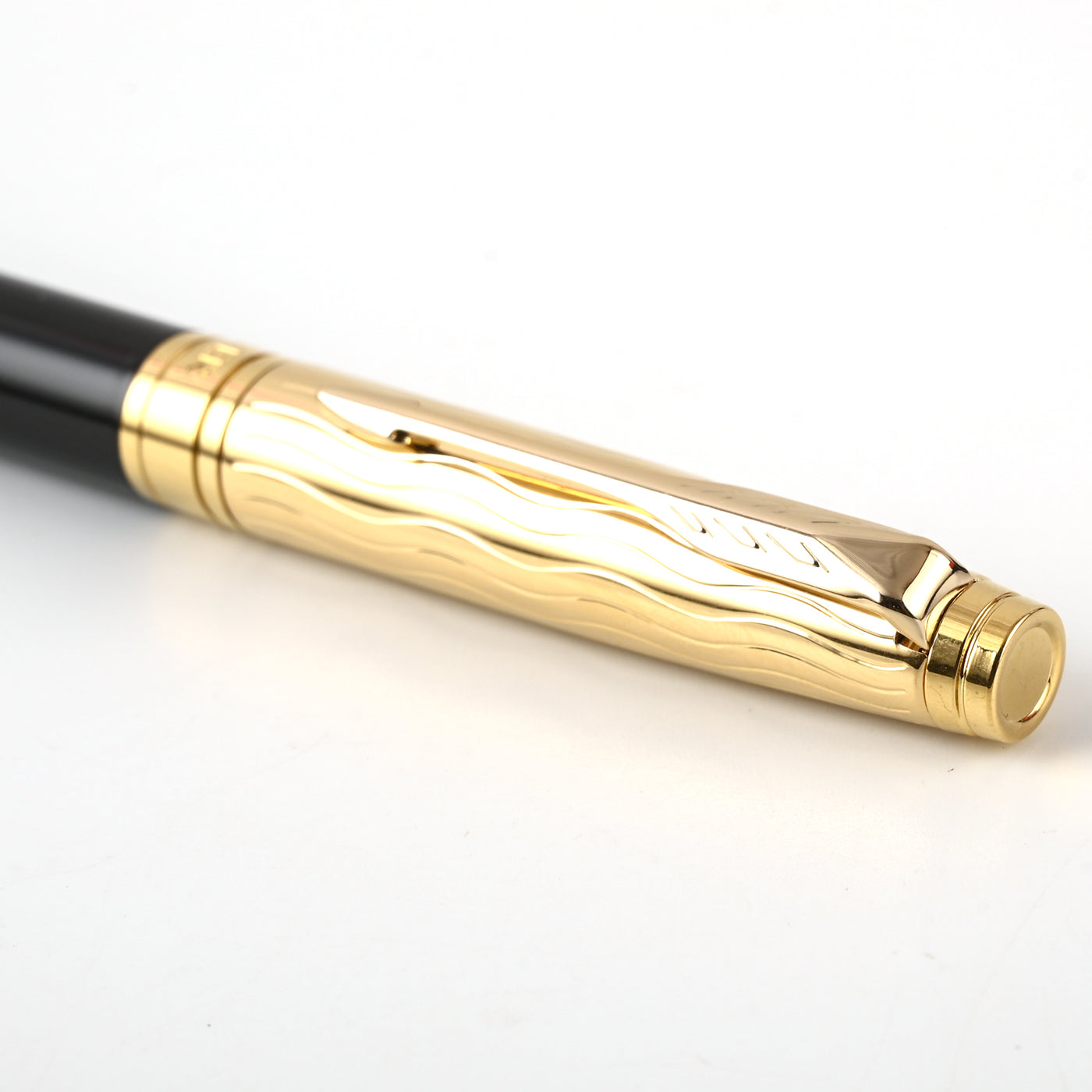 Parker Aster Fountain Pen - Essential Black & Gold GT 4