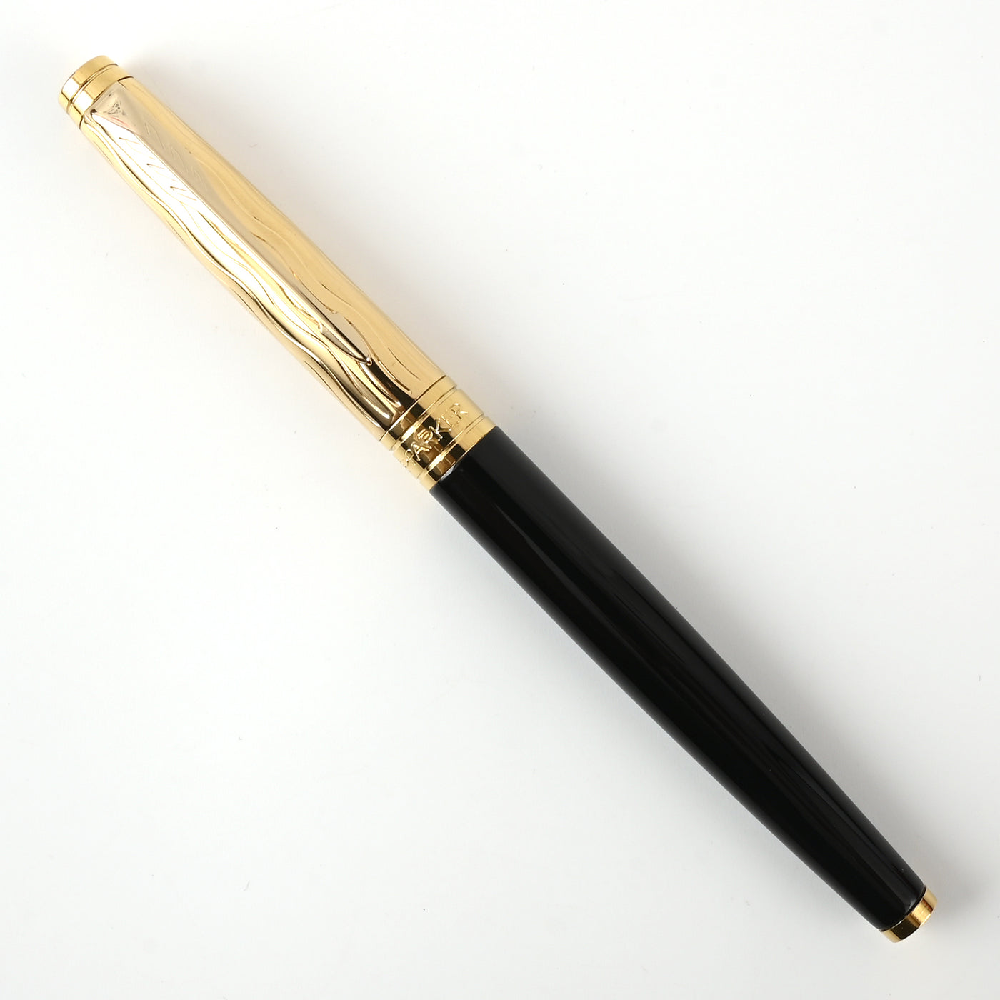 Parker Aster Fountain Pen - Essential Black & Gold GT 7