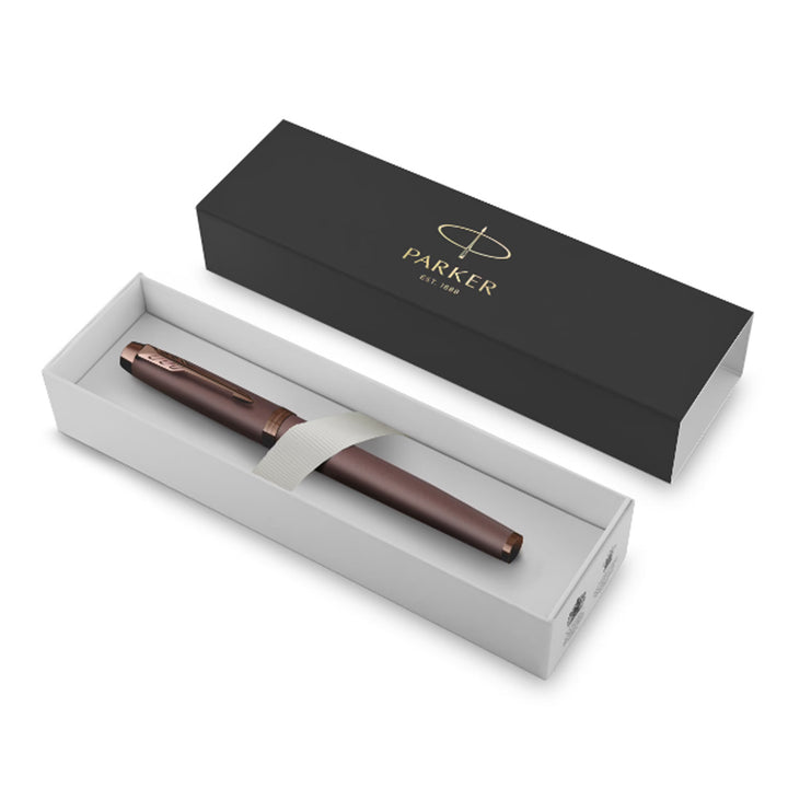 Shop Parker IM Monochrome Burgundy Fountain Pen | Parker Pens | Makoba