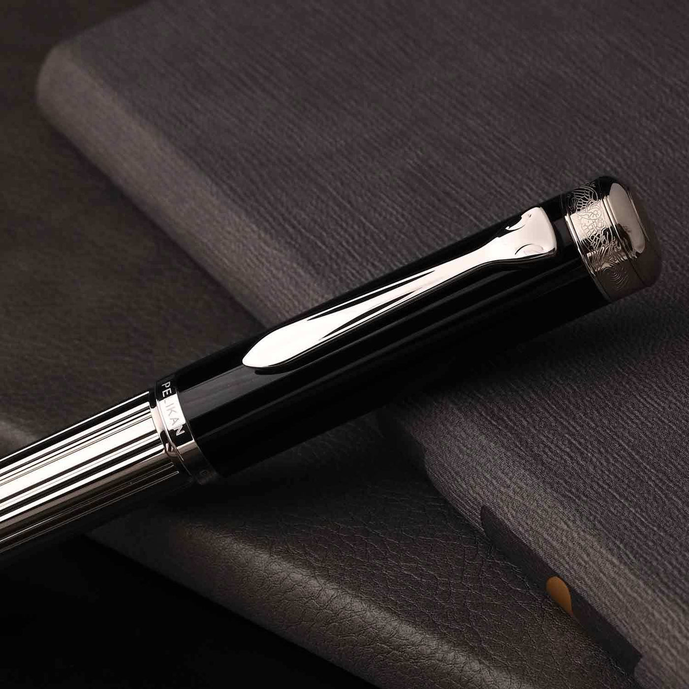 Pelikan Majesty M7005 Fountain Pen Black Silver (Special Edition) 5