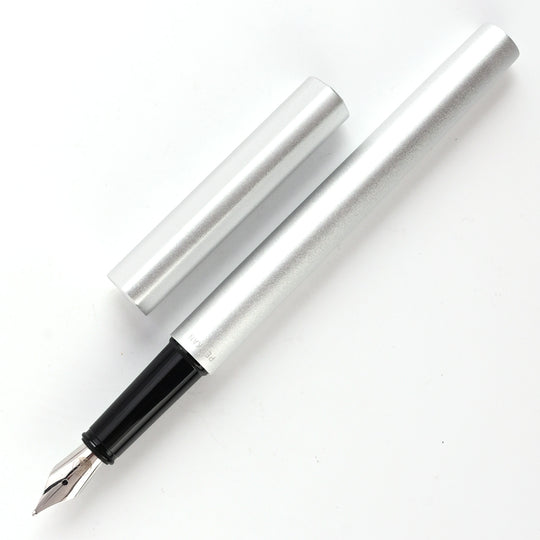 Pelikan Ineo Fountain Pen - Clearing Breeze