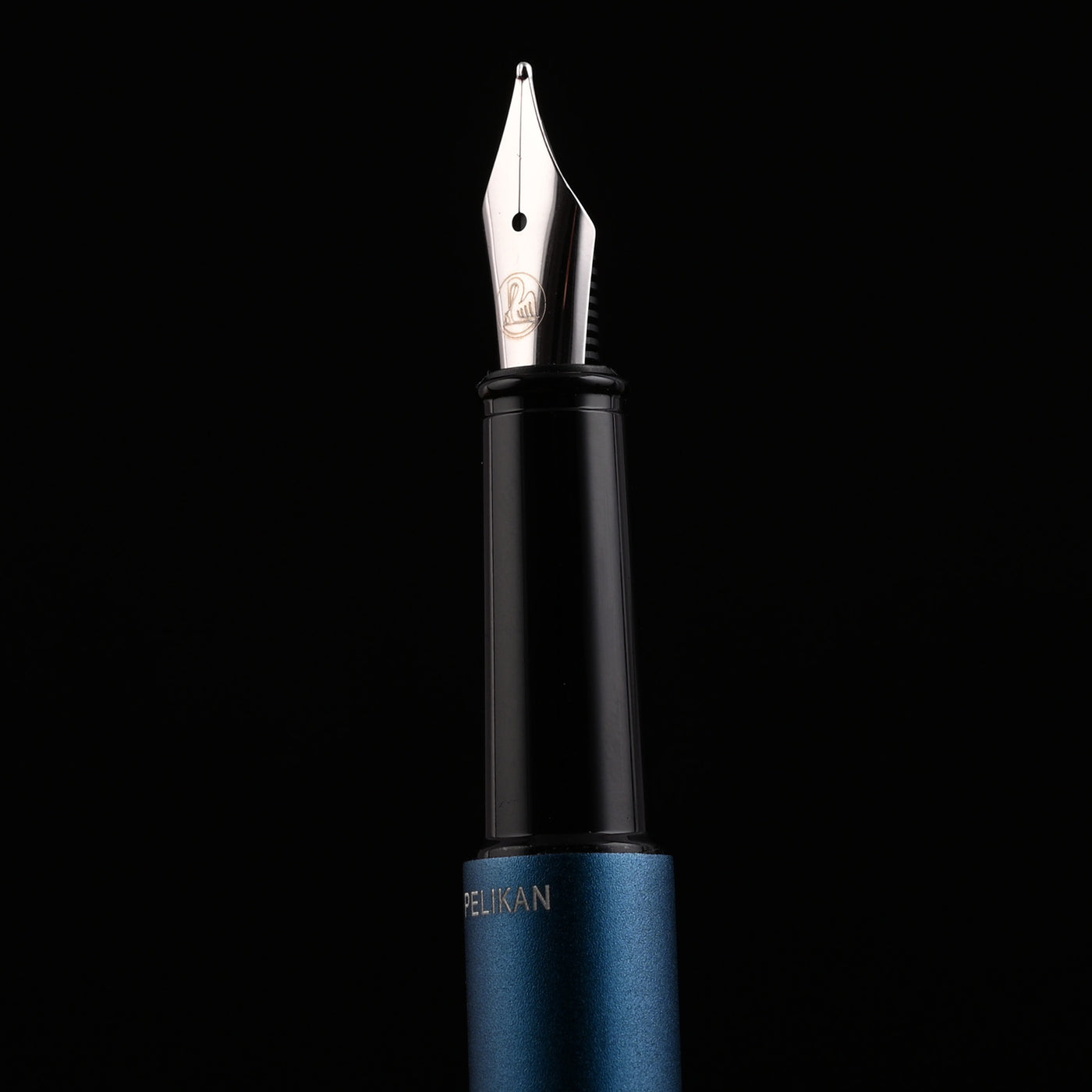 Pelikan Ineo Fountain Pen - Ocean Blue 11