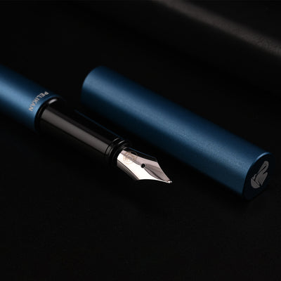 Pelikan Ineo Fountain Pen - Ocean Blue 9