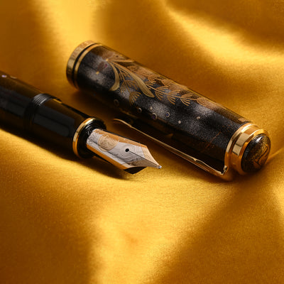 Pelikan M1000 Maki-e Fountain Pen - Goldfish (Limited Edition) 11