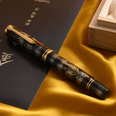 Pelikan M1000 Maki-e Fountain Pen - Goldfish (Limited Edition) 15