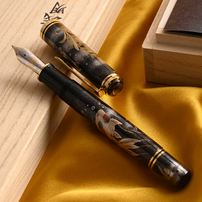Pelikan M1000 Maki-e Fountain Pen - Goldfish (Limited Edition) 9
