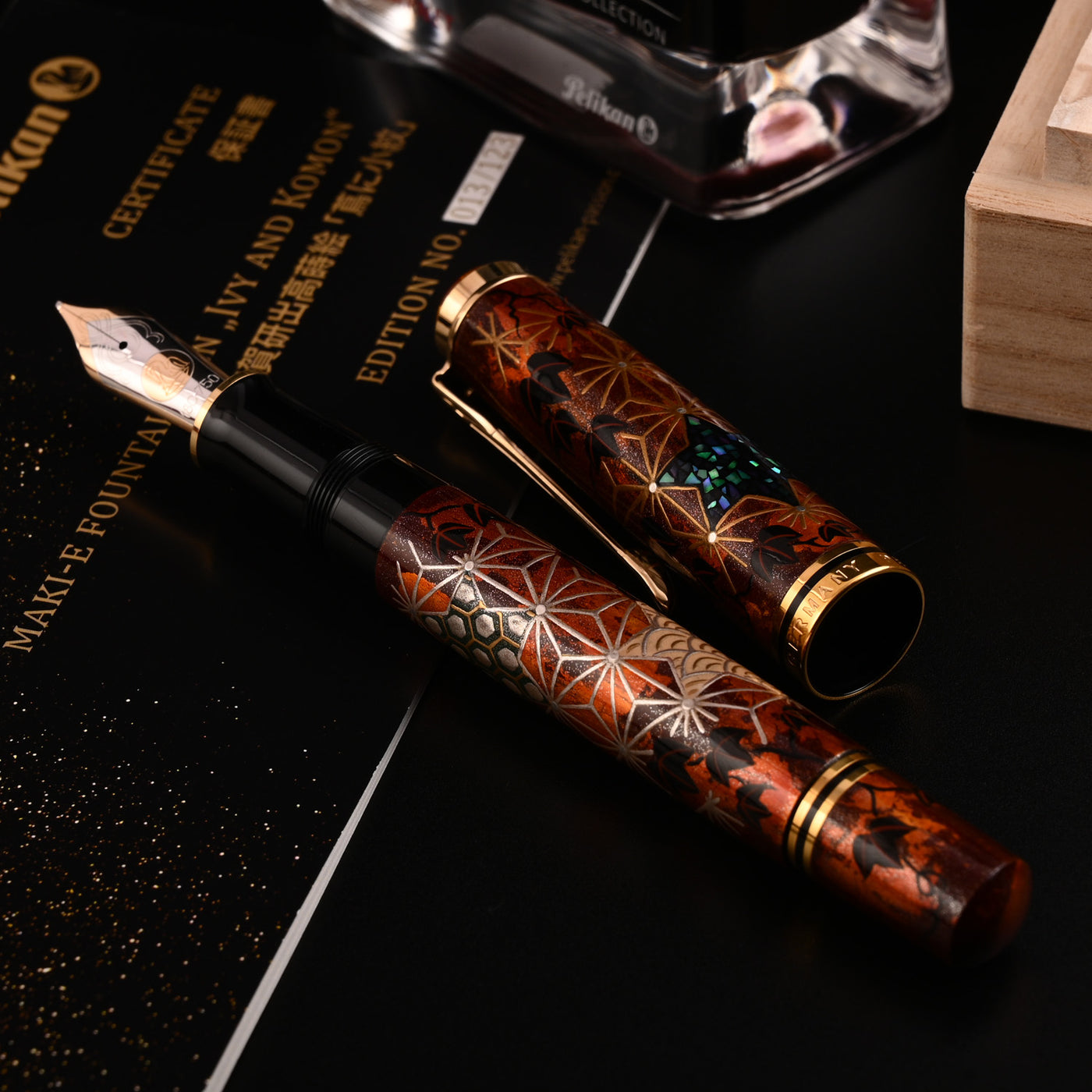 Pelikan M1000 Maki-e Fountain Pen - Ivy and Komon (Limited Edition)