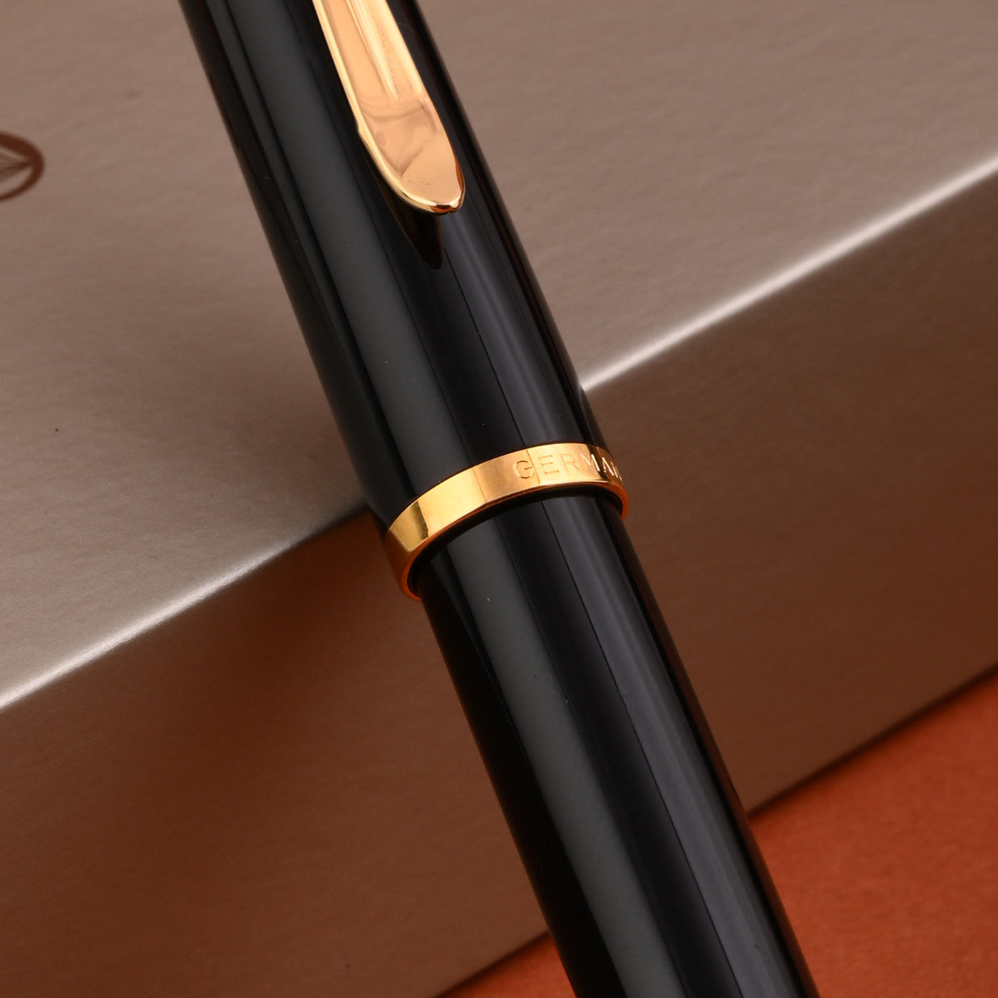 Pelikan M200 Fountain Pen - Black GT 12