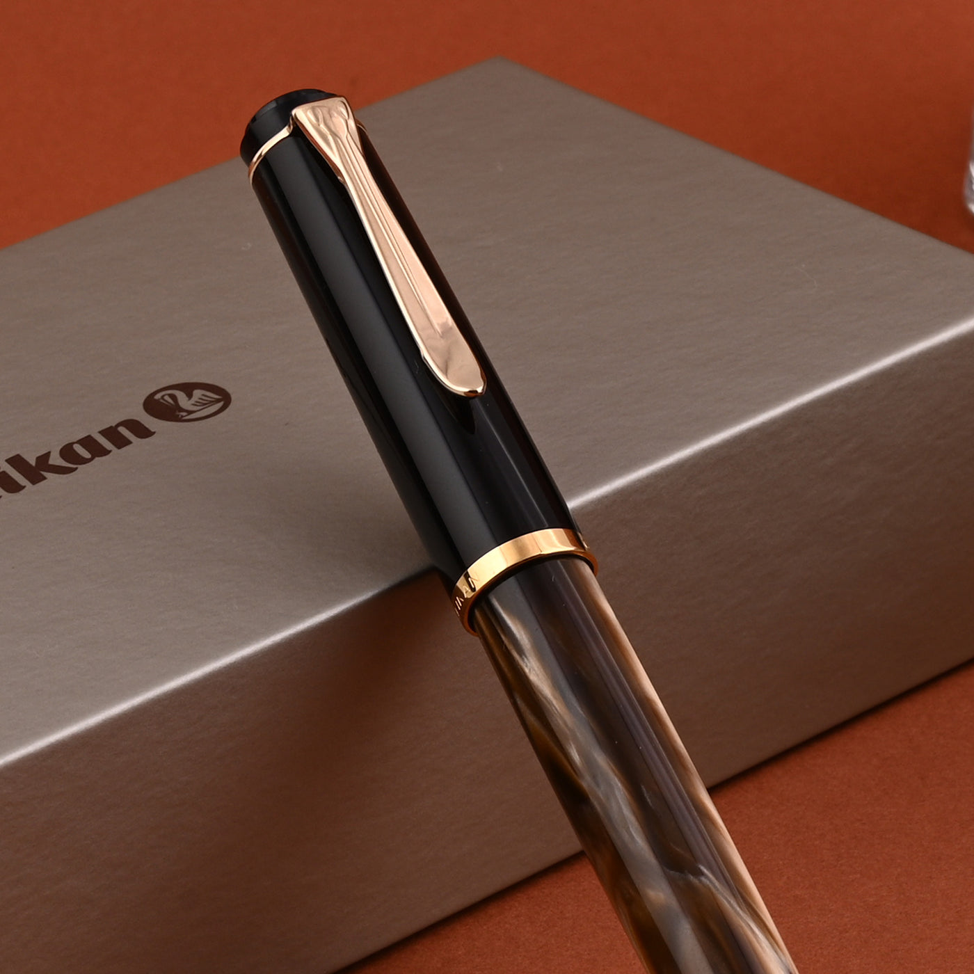 Pelikan M200 Fountain Pen - Brown Marbled GT 17