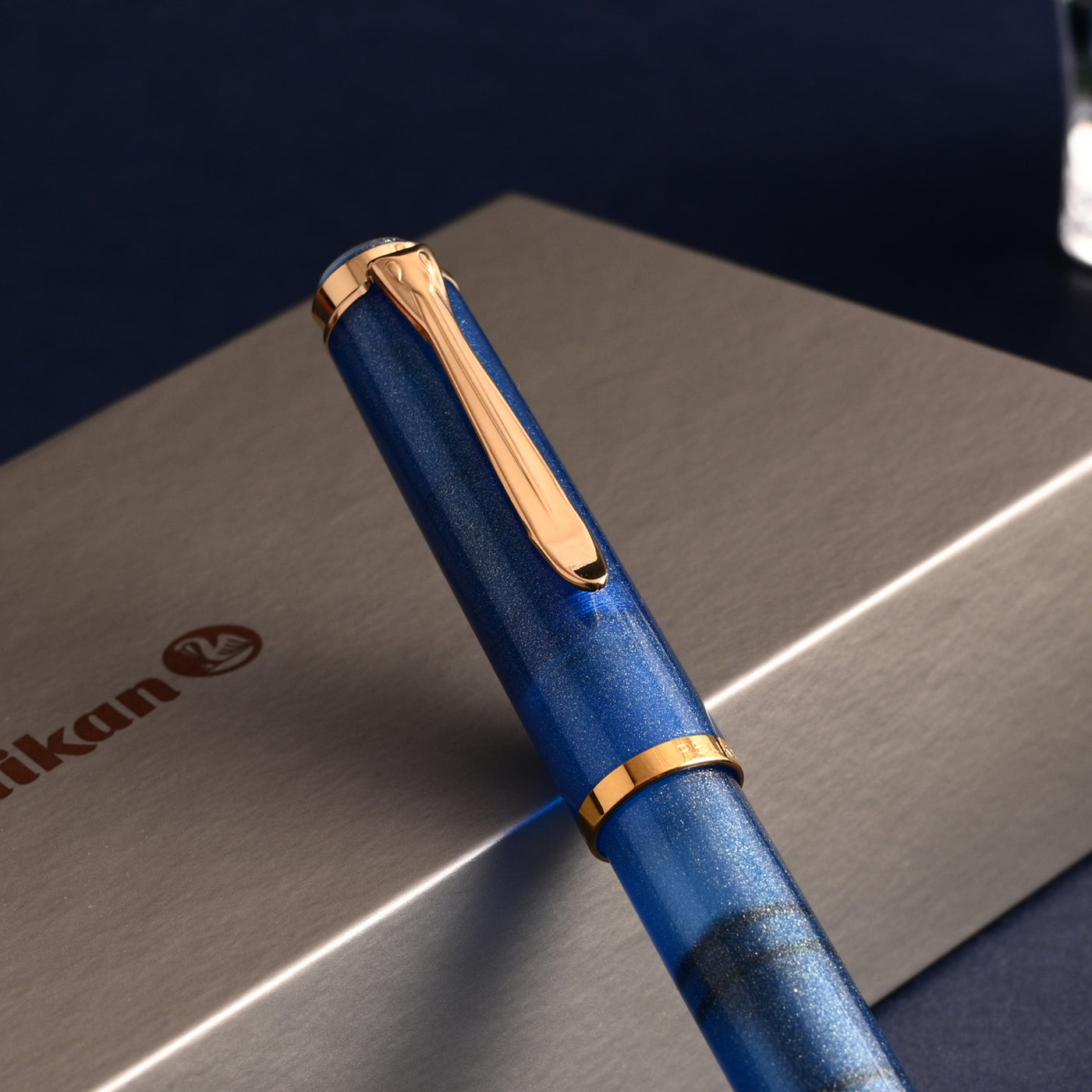 Pelikan M200 Fountain Pen - Golden Lapis GT (Special Edition) 11