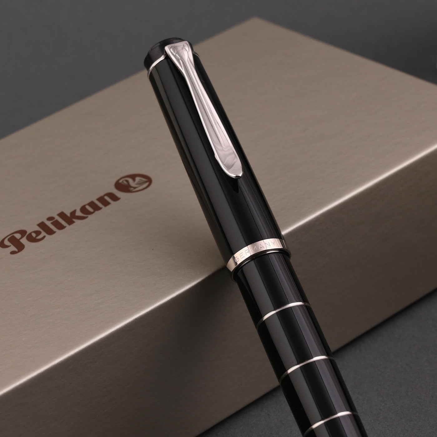 Pelikan M215 Fountain Pen - Black Rings CT 2