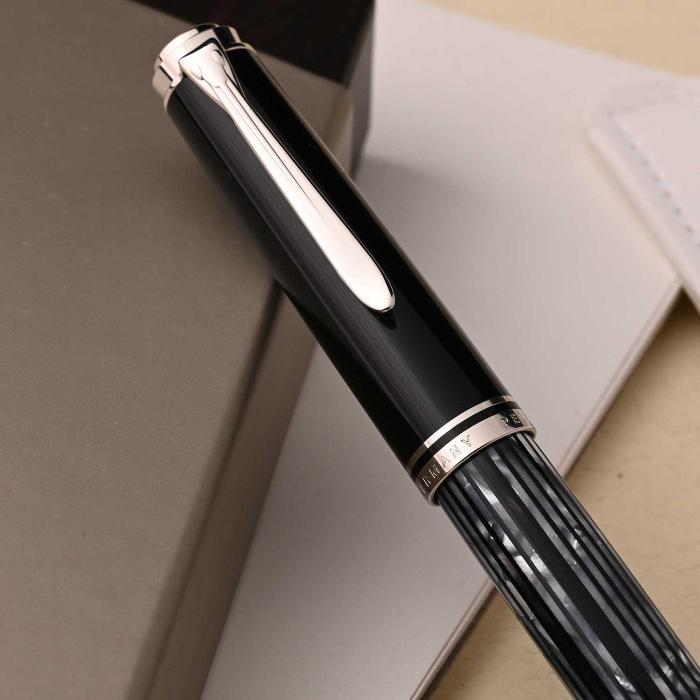 Pelikan M605 Fountain Pen - Tortoiseshell Black CT (Special Edition) 12