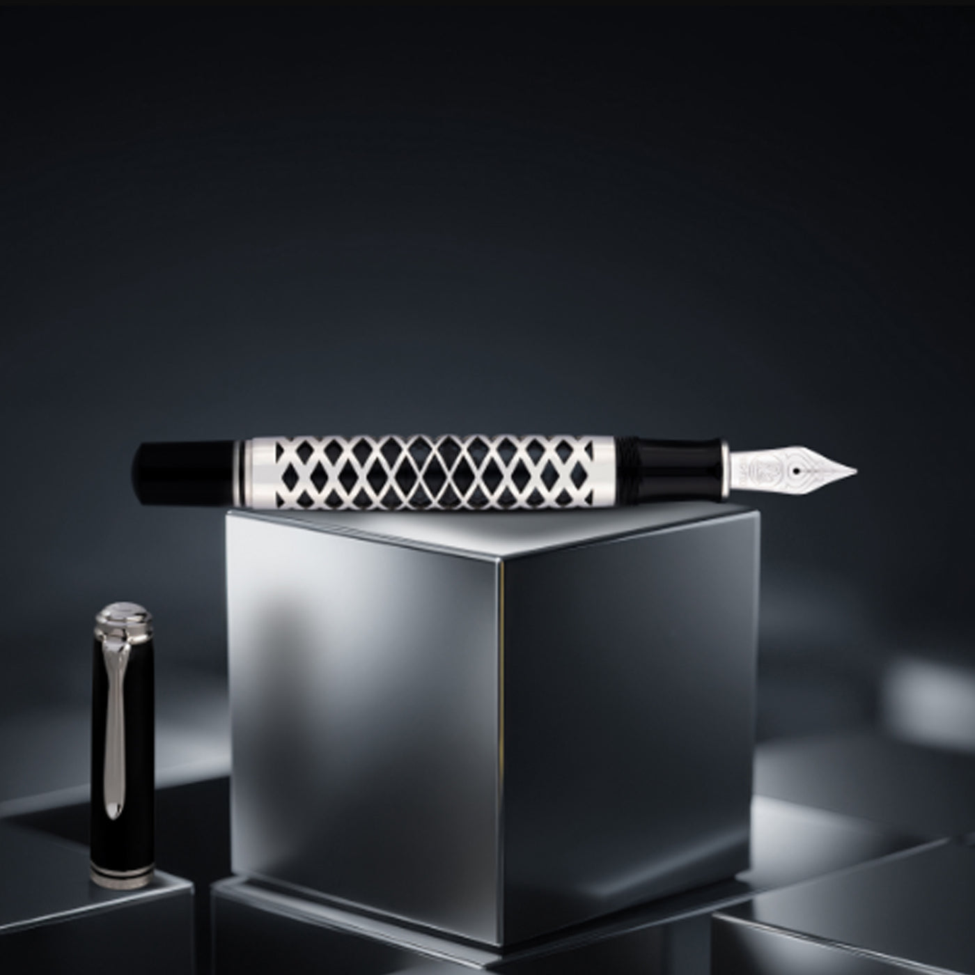 Pelikan M800 Fountain Pen - Metal Sleeve (Special Edition)