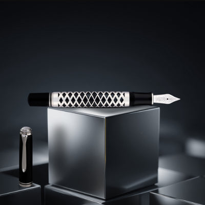 Pelikan M800 Fountain Pen - Metal Sleeve (Special Edition)