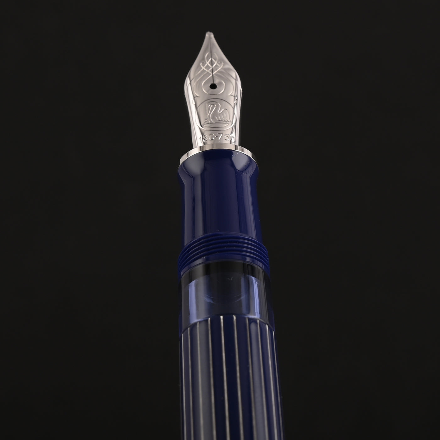 Pelikan M815 Fountain Pen - Metal Striped Blue CT (Special Edition) 12