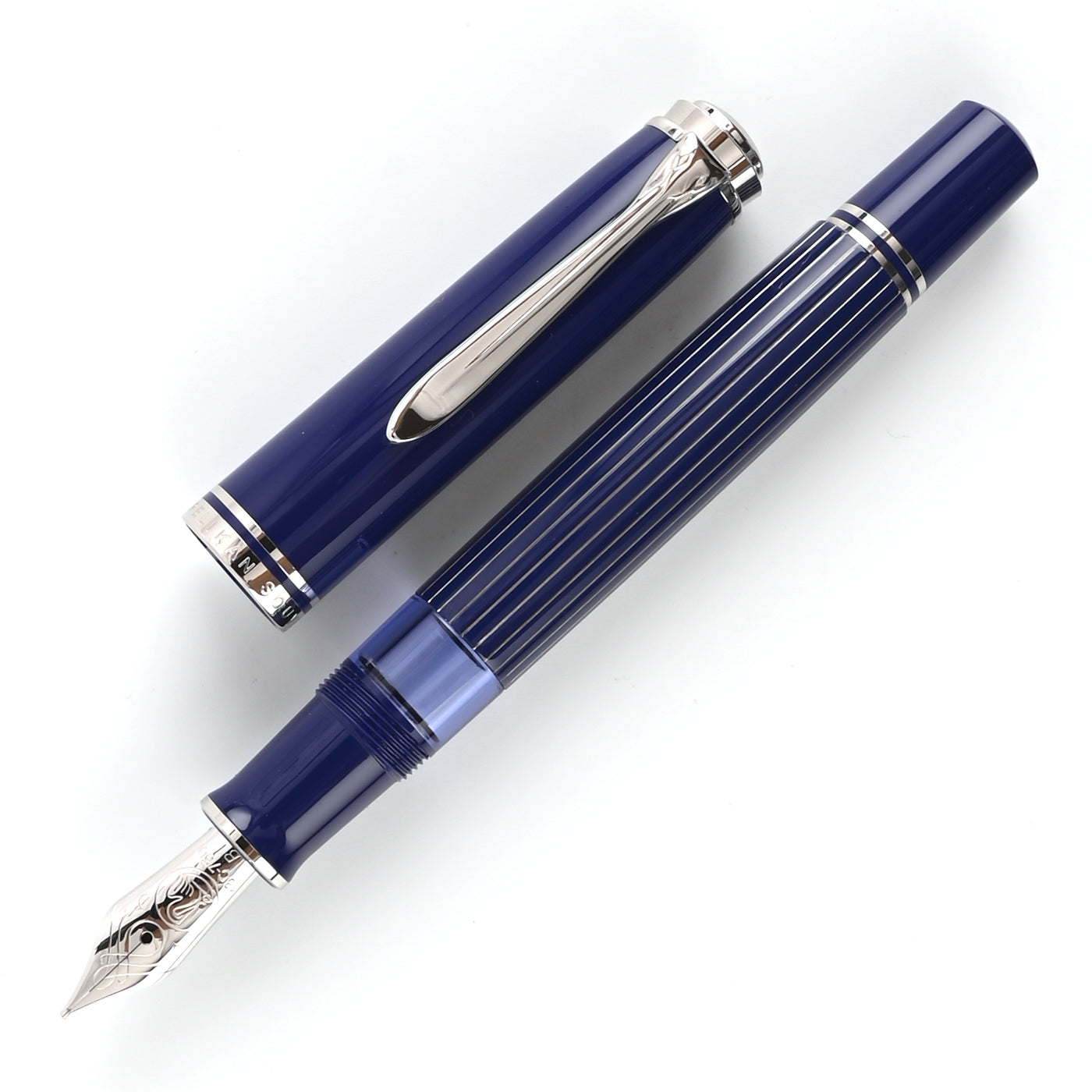 Pelikan M815 Fountain Pen - Metal Striped Blue CT (Special Edition) 2