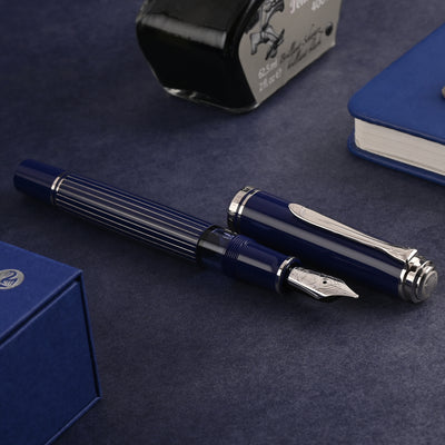 Pelikan M815 Fountain Pen - Metal Striped Blue CT (Special Edition) 8
