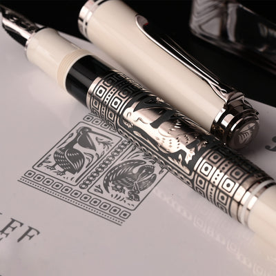 Pelikan M910 Toledo Fountain Pen - White GT (Special Edition) 10