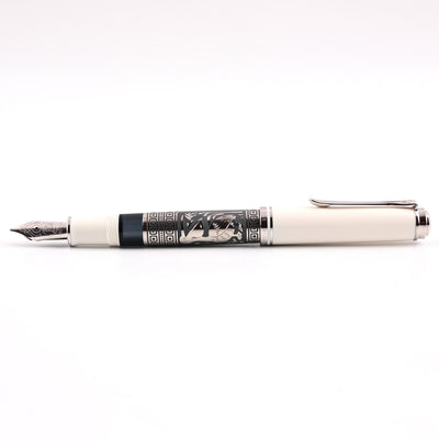 Pelikan M910 Toledo Fountain Pen - White GT (Special Edition) 5