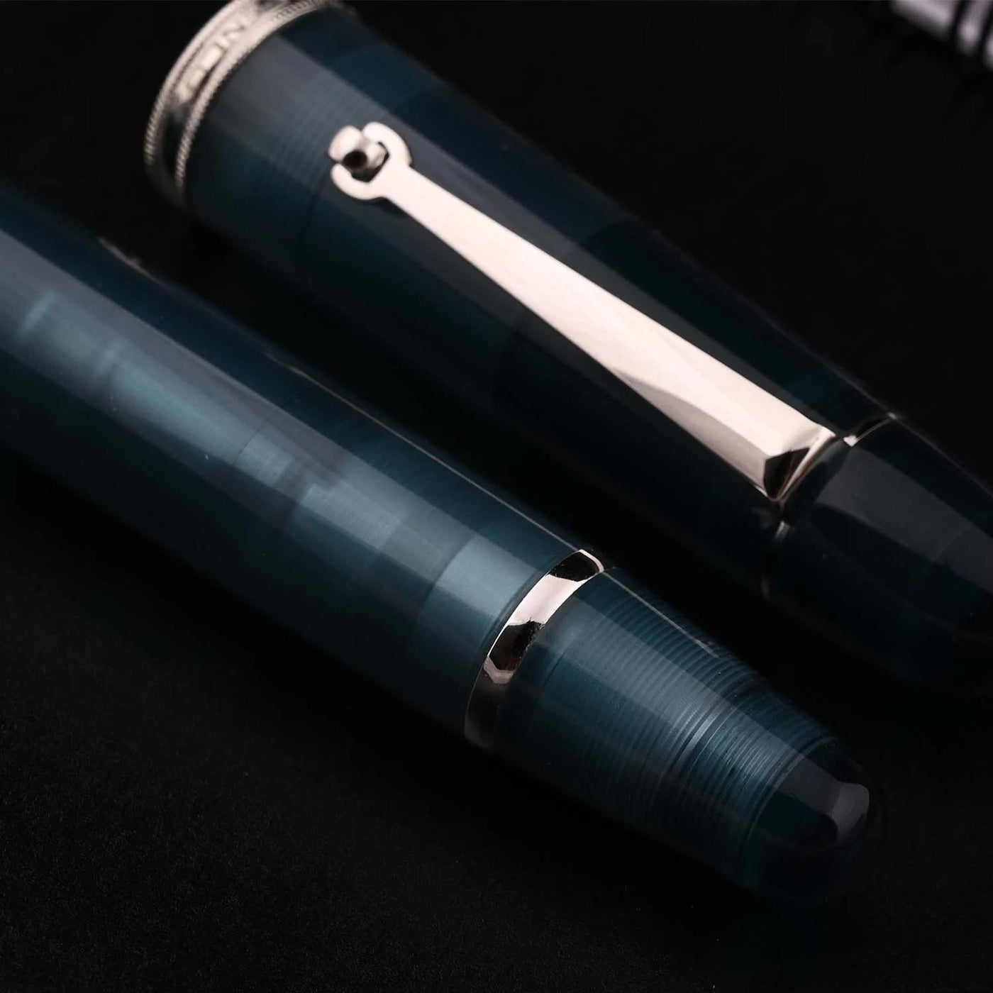 Penlux Masterpiece Grande Fountain Pen - Deepsea 6