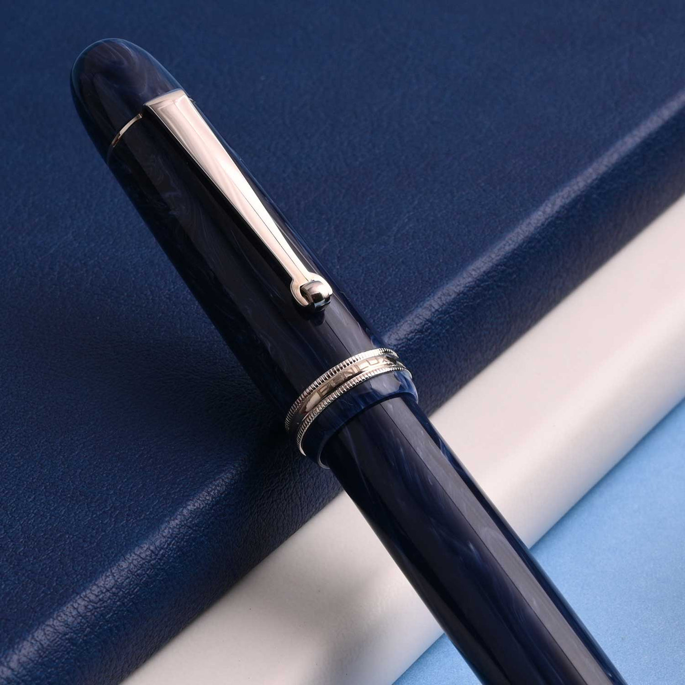 Penlux Masterpiece Grande Fountain Pen - Blue Wave 13
