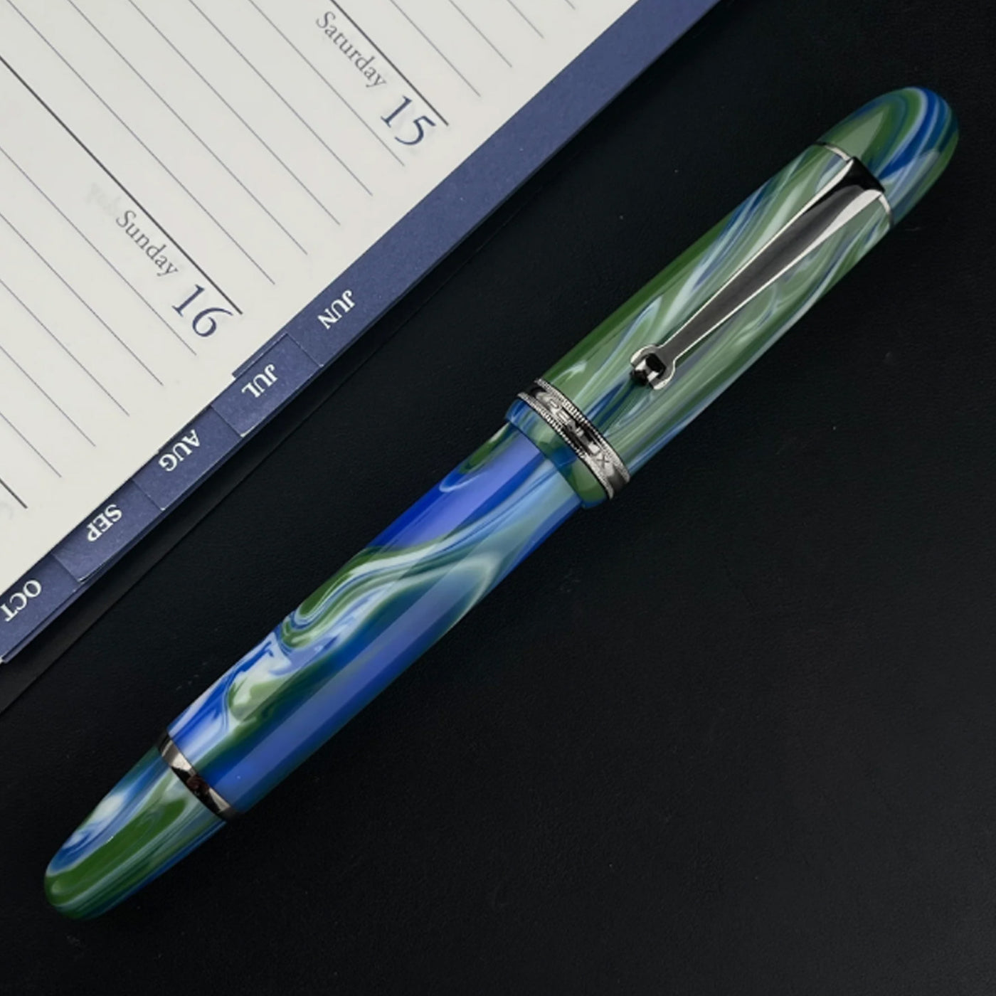 Penlux Masterpiece Grande Fountain Pen - Green Earth (Limited Edition) 5