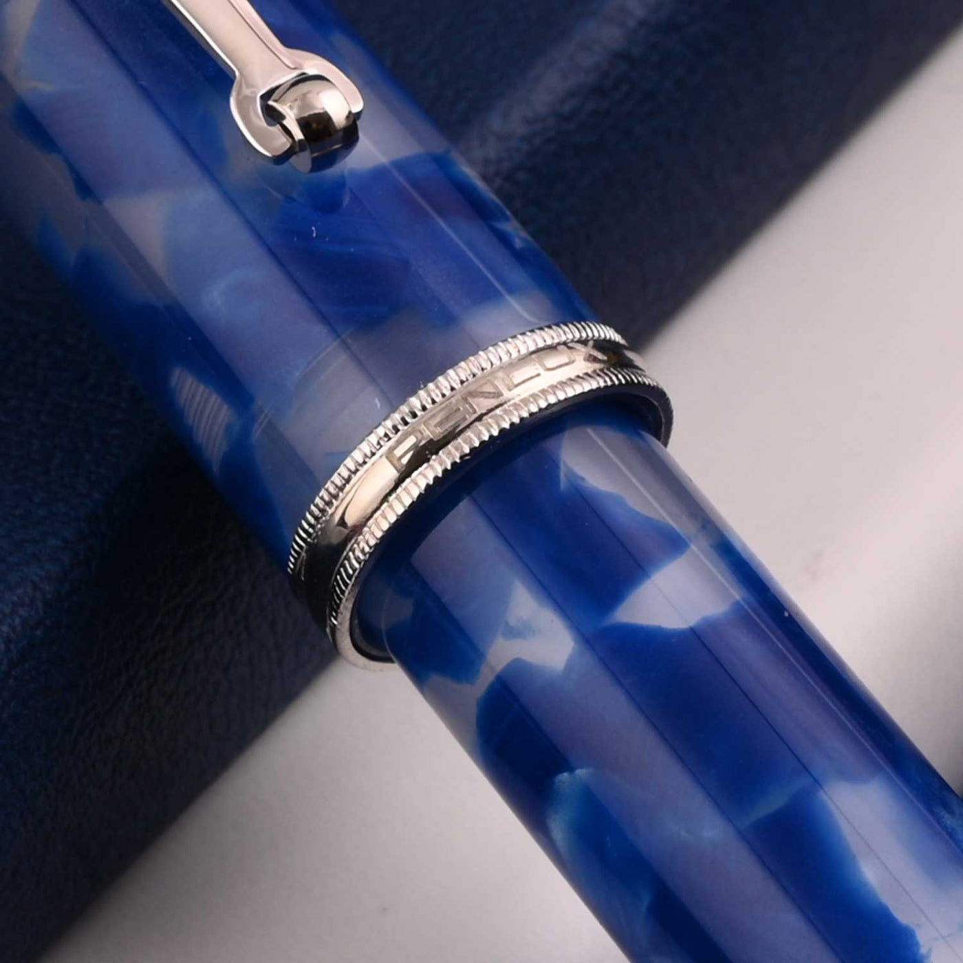 Penlux Masterpiece Grande Fountain Pen - Koi Blue & White 11