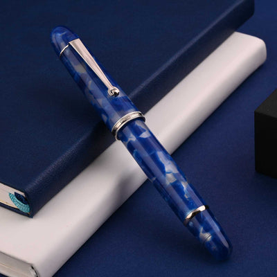 Penlux Masterpiece Grande Fountain Pen - Koi Blue & White 13