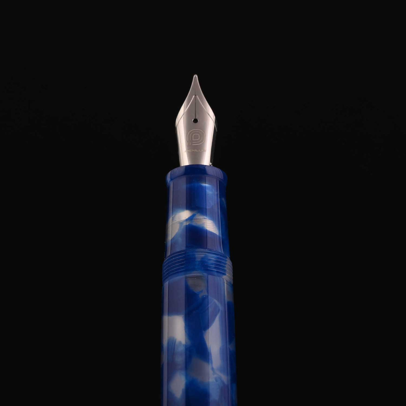 Penlux Masterpiece Grande Fountain Pen - Koi Blue & White 9