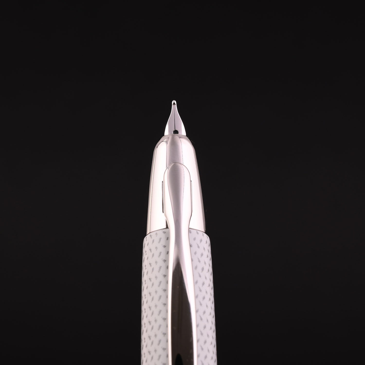 Pilot Capless - Kasuri White CT with18 Karat Gold Rhodium Plated Broad Nib Fountain Pen - Image 5