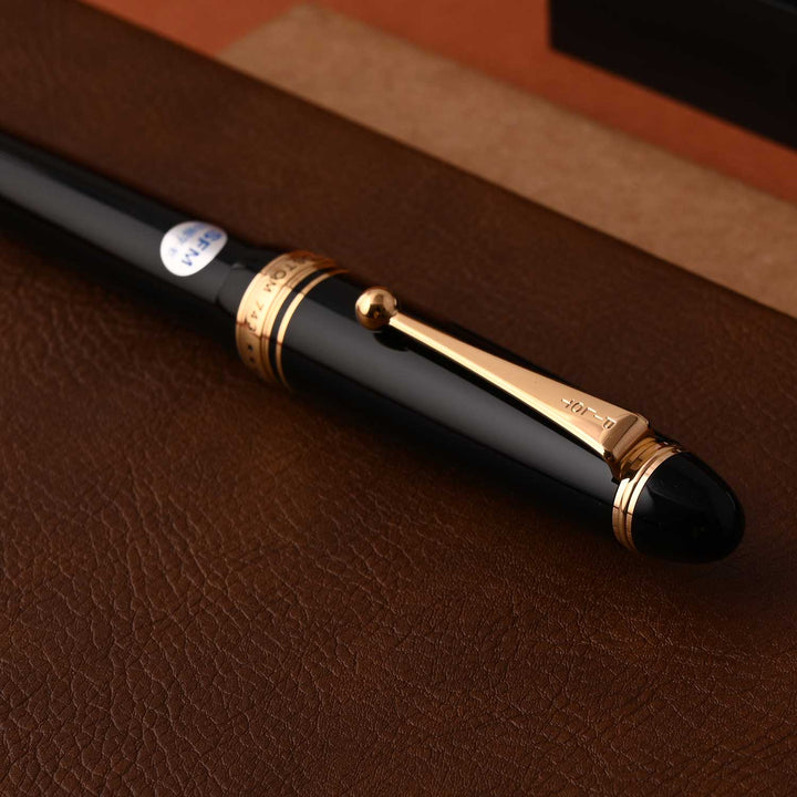 PILOT カスタムcustom 743 Mニブ 殆ど未使用 ケース保証書全て有