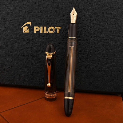 Pilot Custom 823 Fountain Pen - Amber Brown GT 1