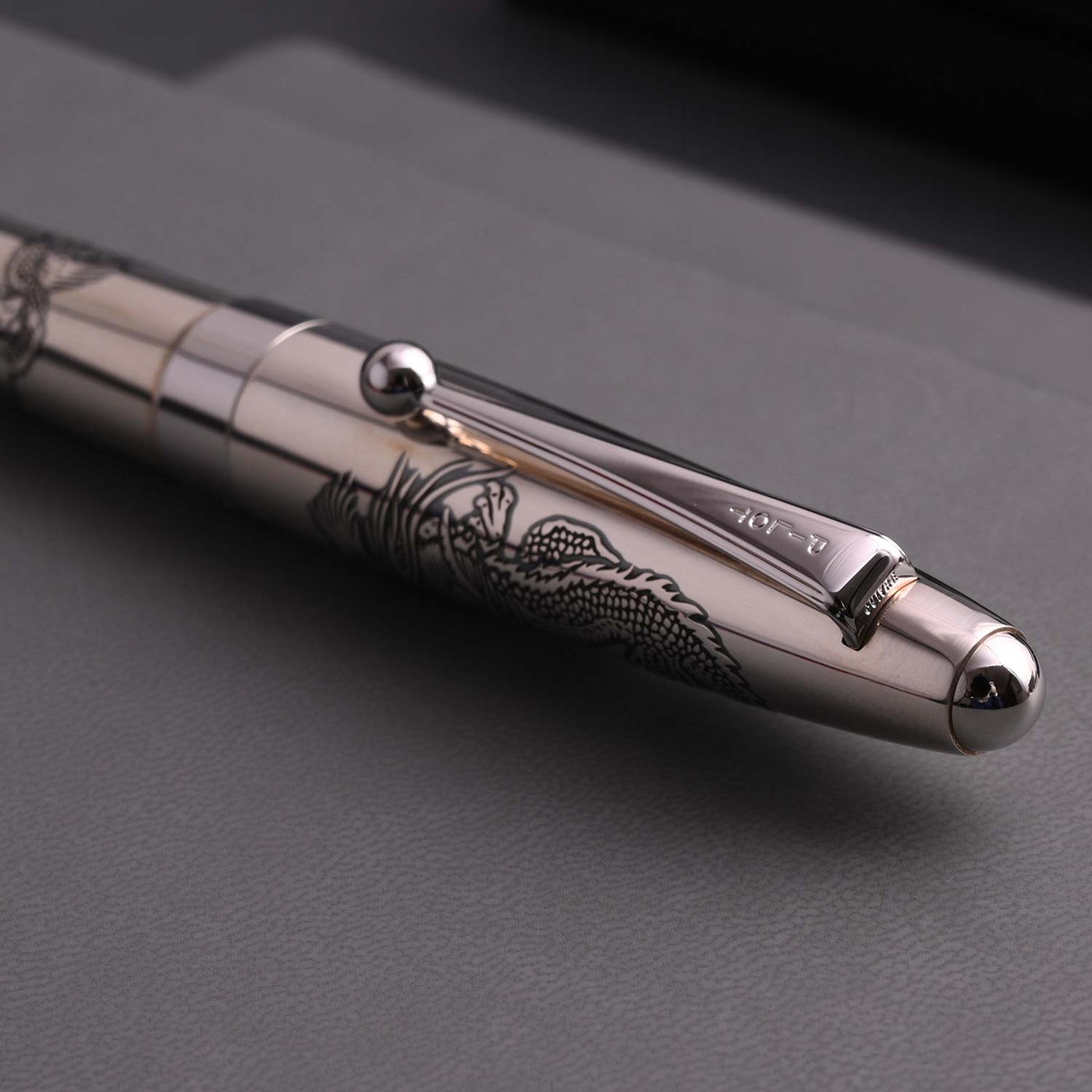 Pilot Sterling Silver Fountain Pen - Dragon 18