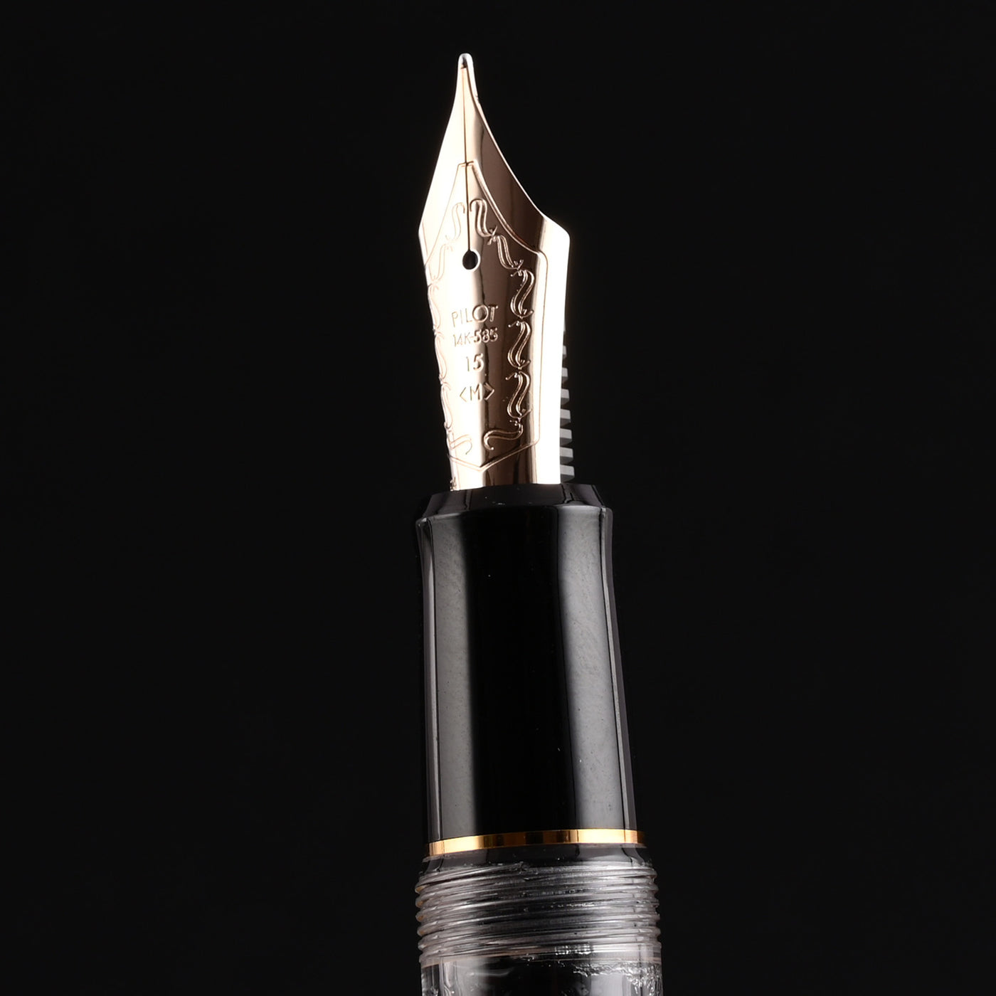 Pilot Custom 823 Fountain Pen - Clear GT 11