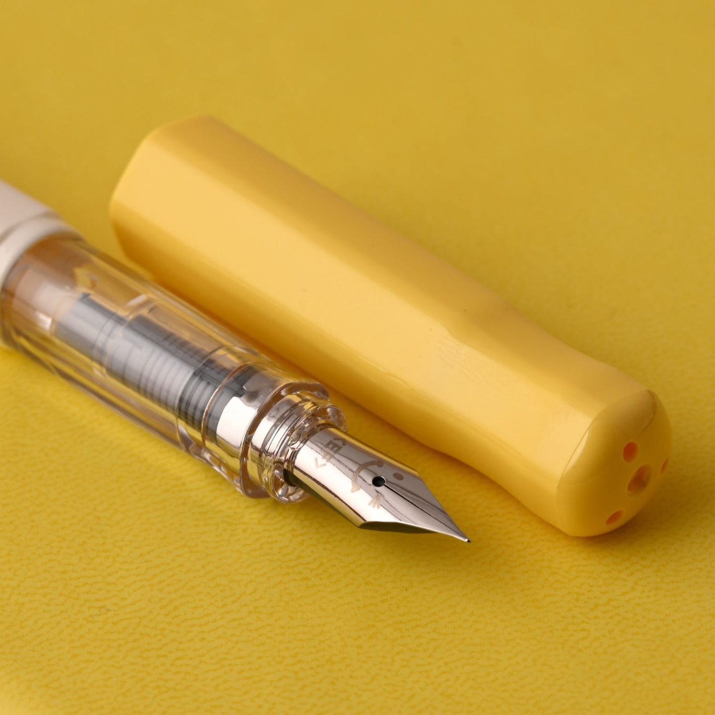 Pilot Kakuno Fountain Pen - Soft Yellow 11