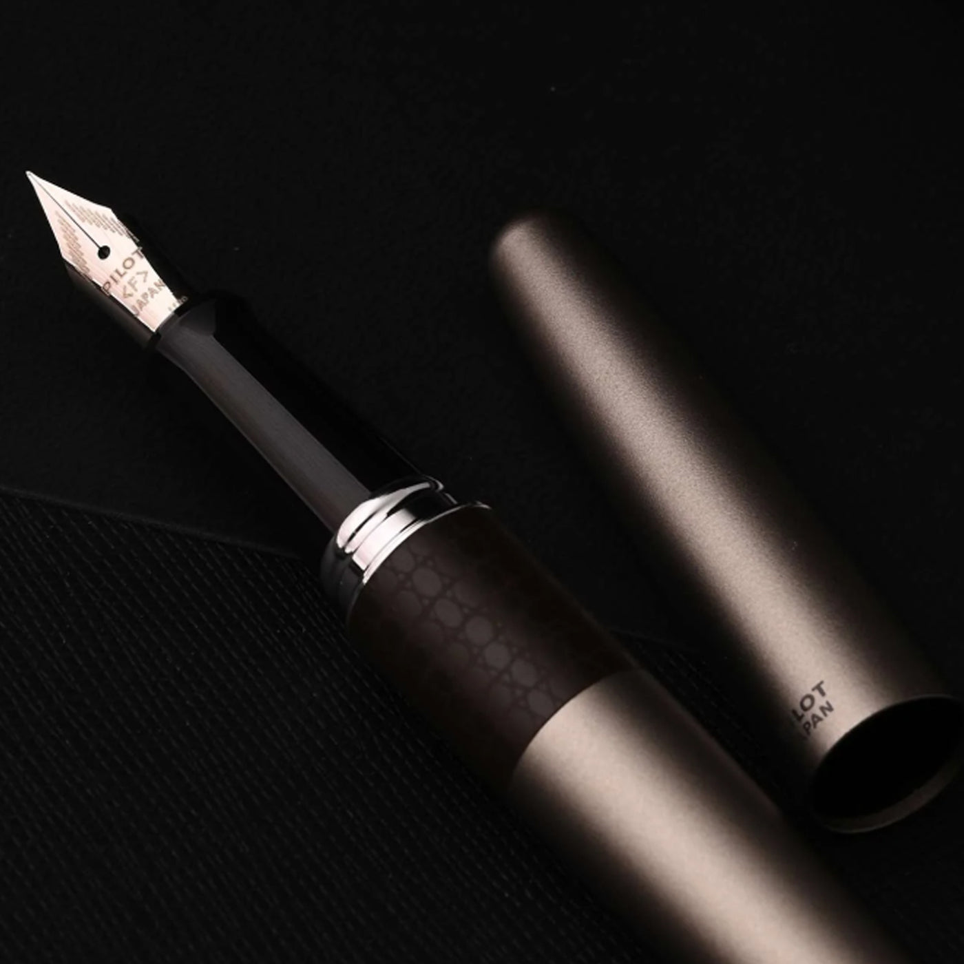 Pilot MR Animal Fountain Pen with Con40 Converter - Bronze Lizard CT