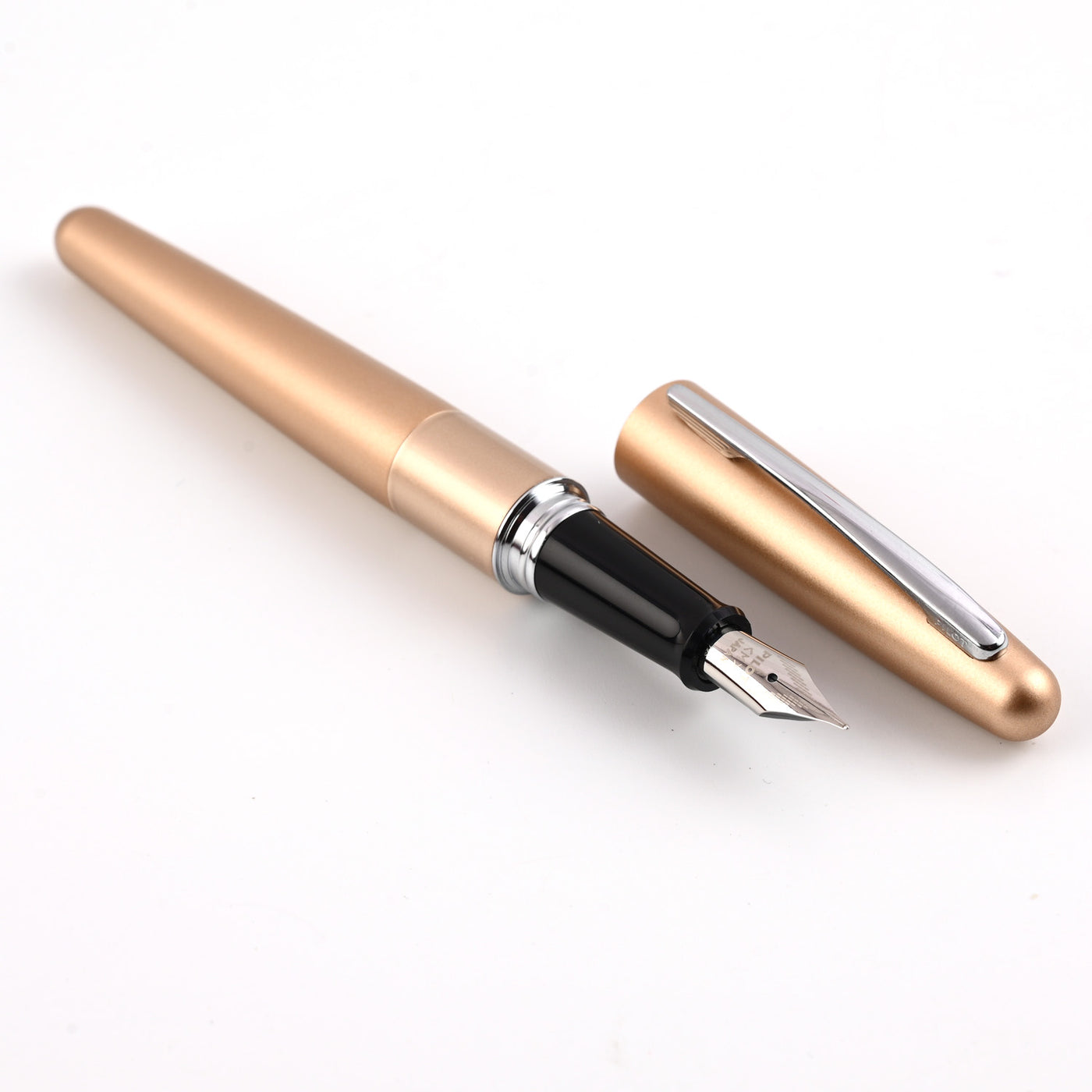 Pilot Metropolitan Fountain Pen with Con40 Converter - Gold Gloss CT