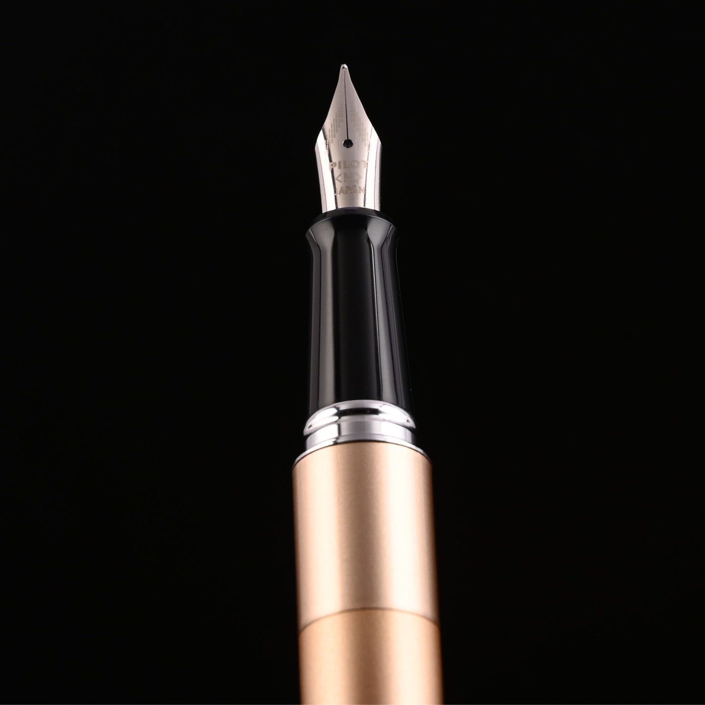 Pilot Metropolitan Fountain Pen with Con40 Converter - Gold Gloss CT