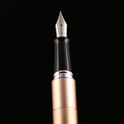 Pilot Metropolitan Fountain Pen with Con40 Converter - Gold Gloss CT