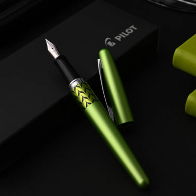 Pilot Metropolitan Retro Pop with Con40 Converter Fountain Pen - Green Marble CT
