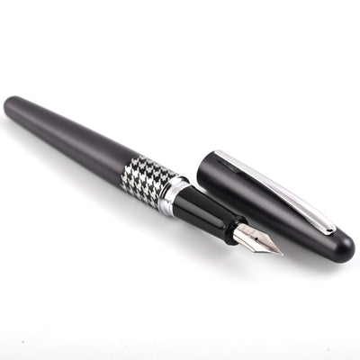 Pilot Metropolitan Retro Pop with Con40 Converter Fountain Pen - Grey Houndstooth CT