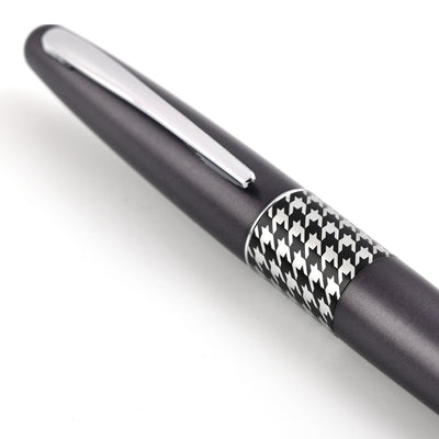 Pilot Metropolitan Retro Pop with Con40 Converter Fountain Pen - Grey Houndstooth CT