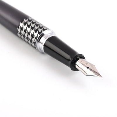 Pilot Metropolitan Retro Pop with Con40 Converter Fountain Pen - Grey Houndstooth CT